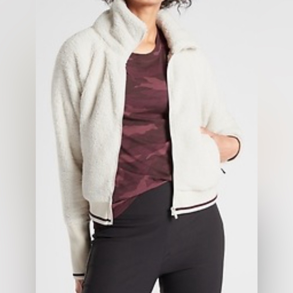 Athleta Tugga Sherpa Jacket women’s size medium